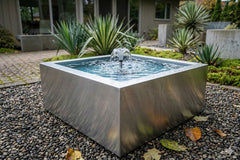 Wasserbecken aus Edelstahl "Le Bassin Q"