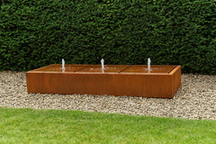 Wassertisch aus Cortenstahl "La Table R"