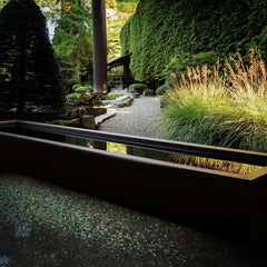 Wasserbecken aus farbig pulverbeschichtetem Aluminium "Le Bassin R"